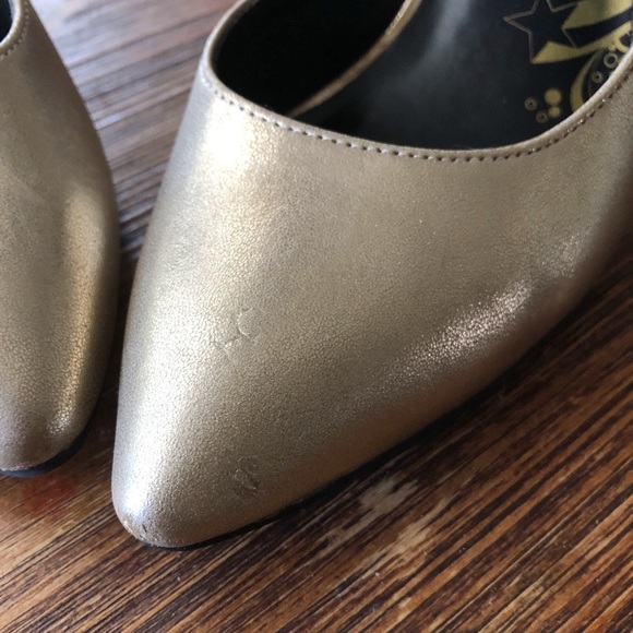 Gold heels - Picture 6 of 6